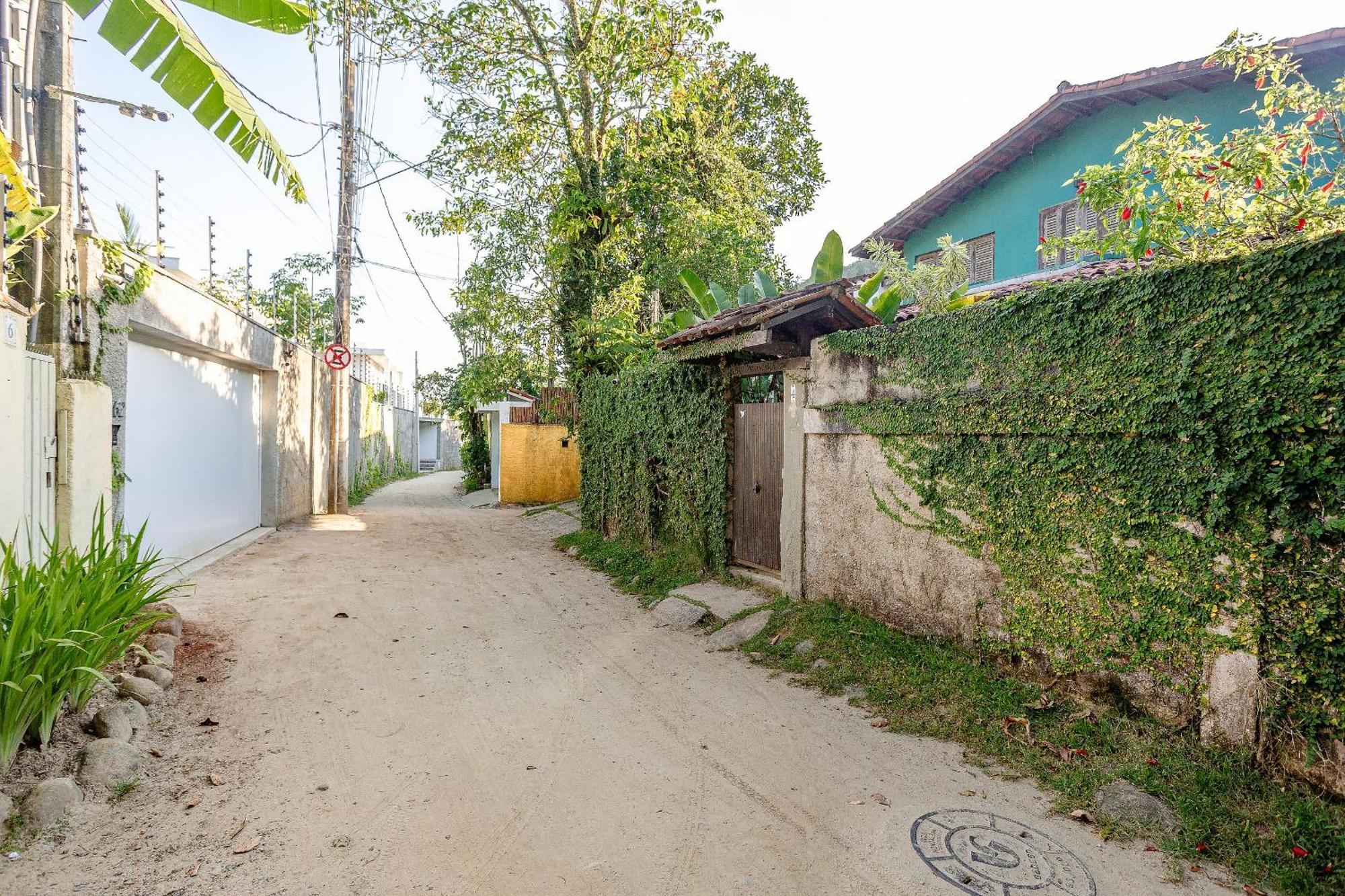 Casa Dos Passaros Na Areia A 20M Da Praia Da Baleia Com 3 Suites E 1 Dorm, Com Ar Condicionado, Wifi, Smart Tv, Cozinha Completa E Churrasqueira Sao Sebastiao  Luaran gambar