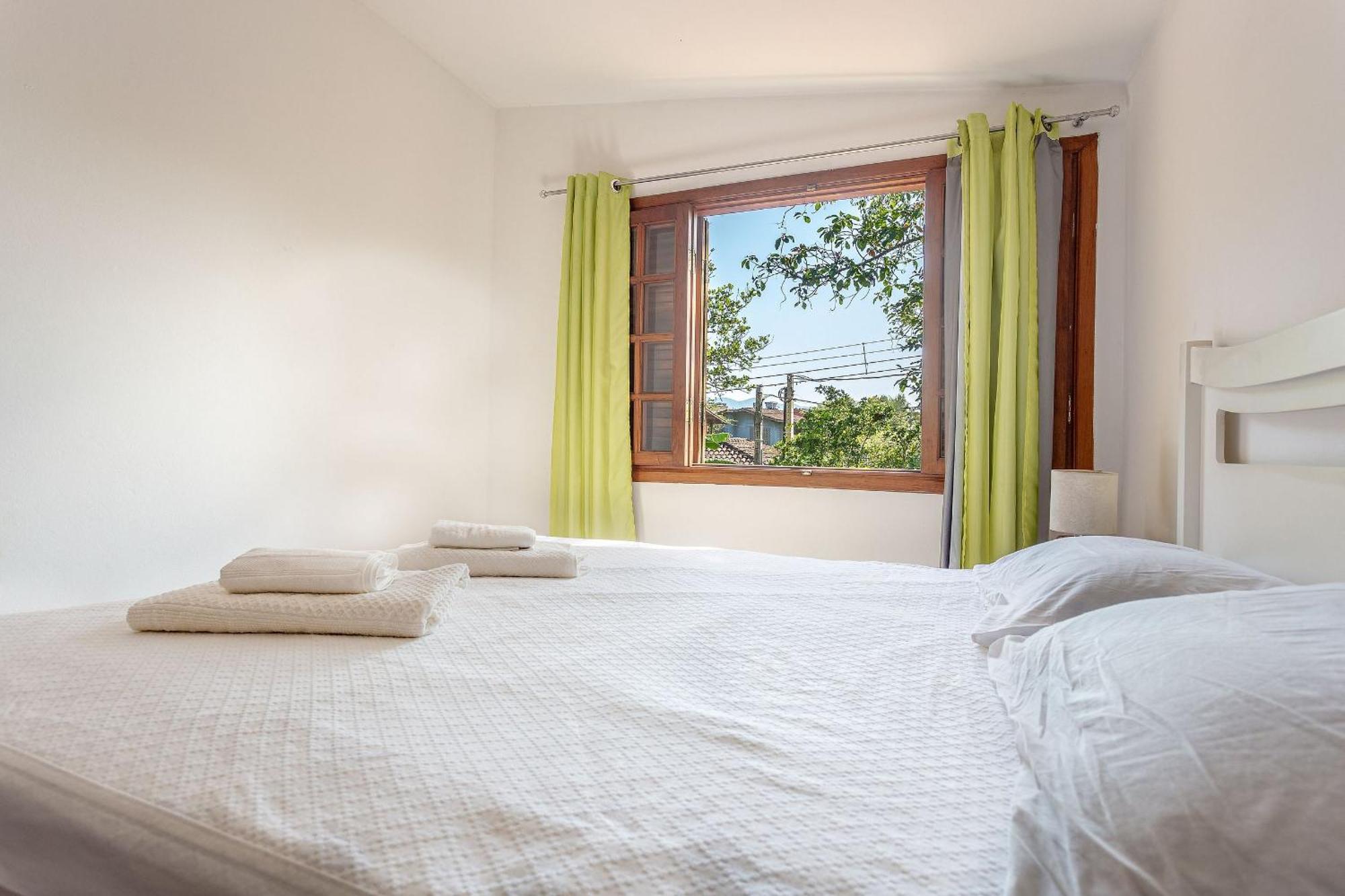 Casa Dos Passaros Na Areia A 20M Da Praia Da Baleia Com 3 Suites E 1 Dorm, Com Ar Condicionado, Wifi, Smart Tv, Cozinha Completa E Churrasqueira Sao Sebastiao  Luaran gambar